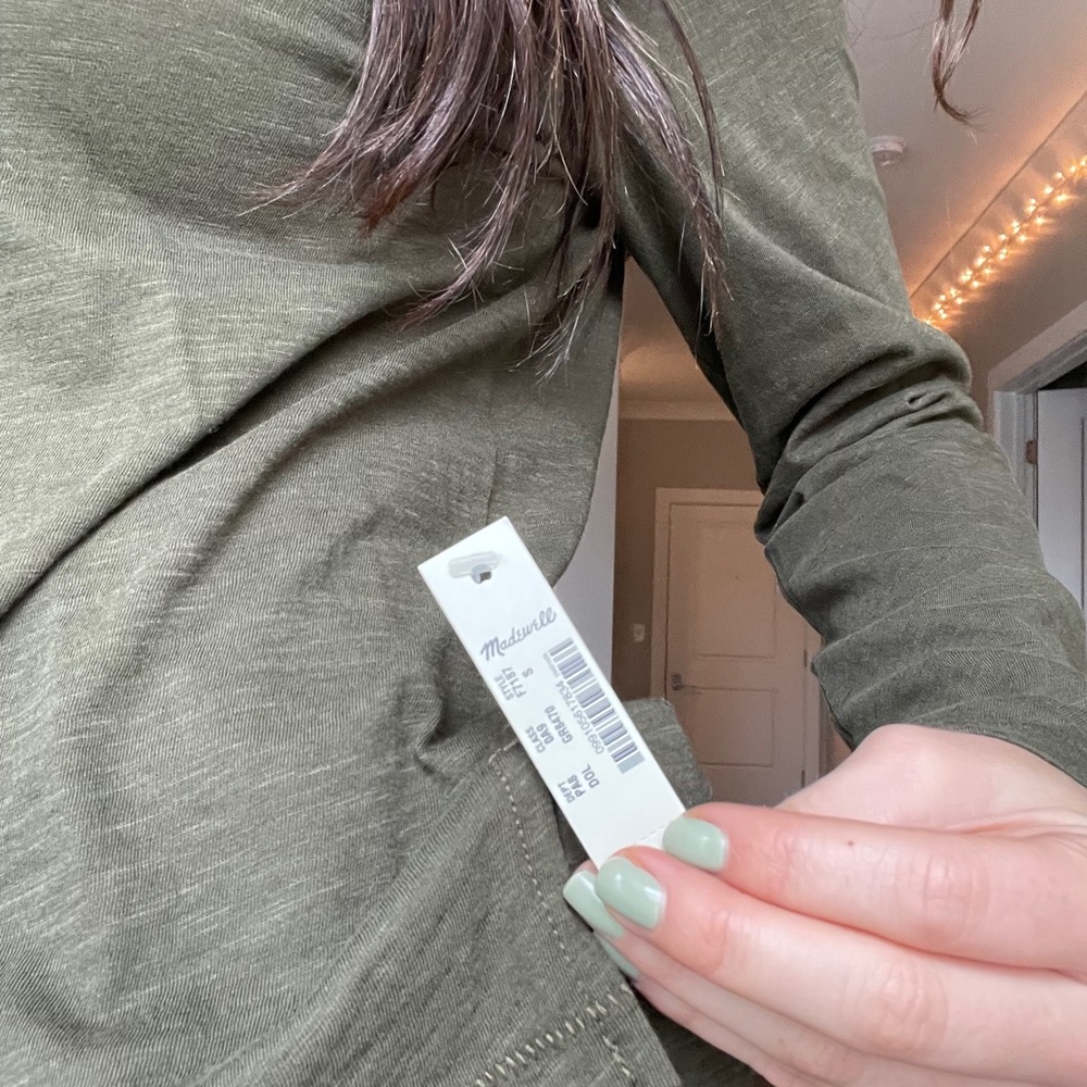 MadeWell Turtle Neck - Picture 3 of 4